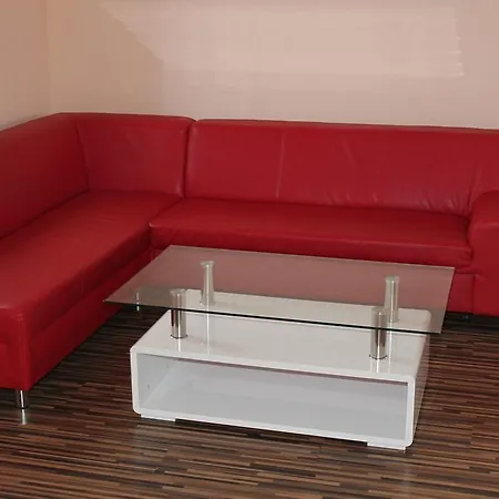 בית אירוח Profair - Agency