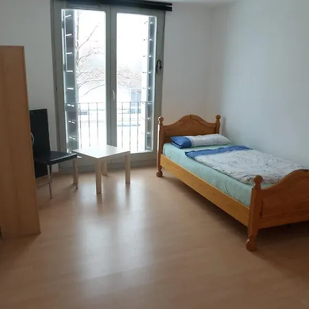 Profair - Agency Alloggio in famiglia *