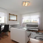 Profair - Agency Homestay szállás
